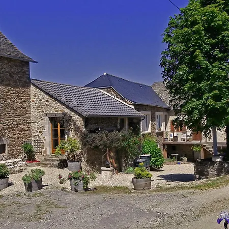 Domaine De Lasfonds 3* Rieupeyroux (Aveyron)