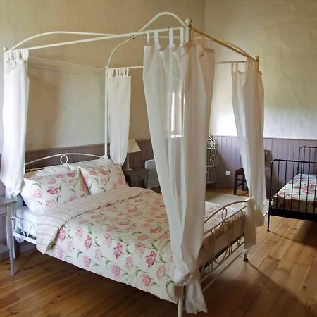 Domaine De Lasfonds Bed and Breakfast Rieupeyroux (Aveyron)
