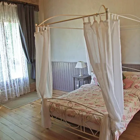 Domaine De Lasfonds Oda ve Kahvaltı