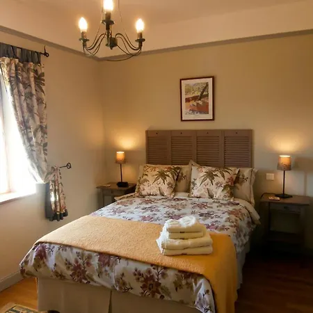 Oda ve Kahvaltı Domaine De Lasfonds