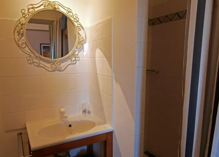 Oda ve Kahvaltı Domaine De Lasfonds Previnquieres