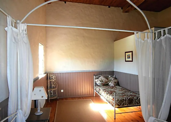 Oda ve Kahvaltı Domaine De Lasfonds Previnquieres