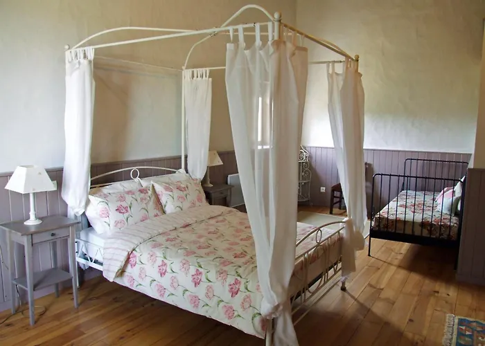 Domaine De Lasfonds Oda ve Kahvaltı Previnquieres